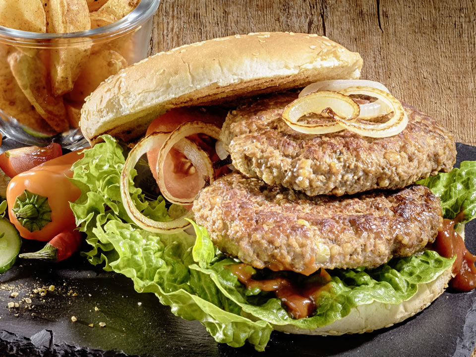 Burger mit Zwiebeln